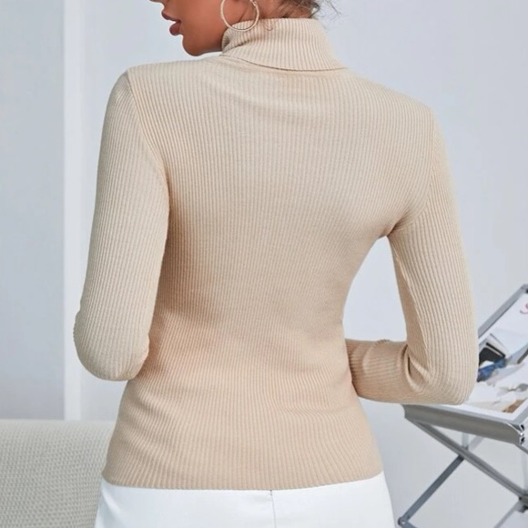 Apricot Beige Ribbed Knit Turtleneck Sweater in M - Picture 4 of 6
